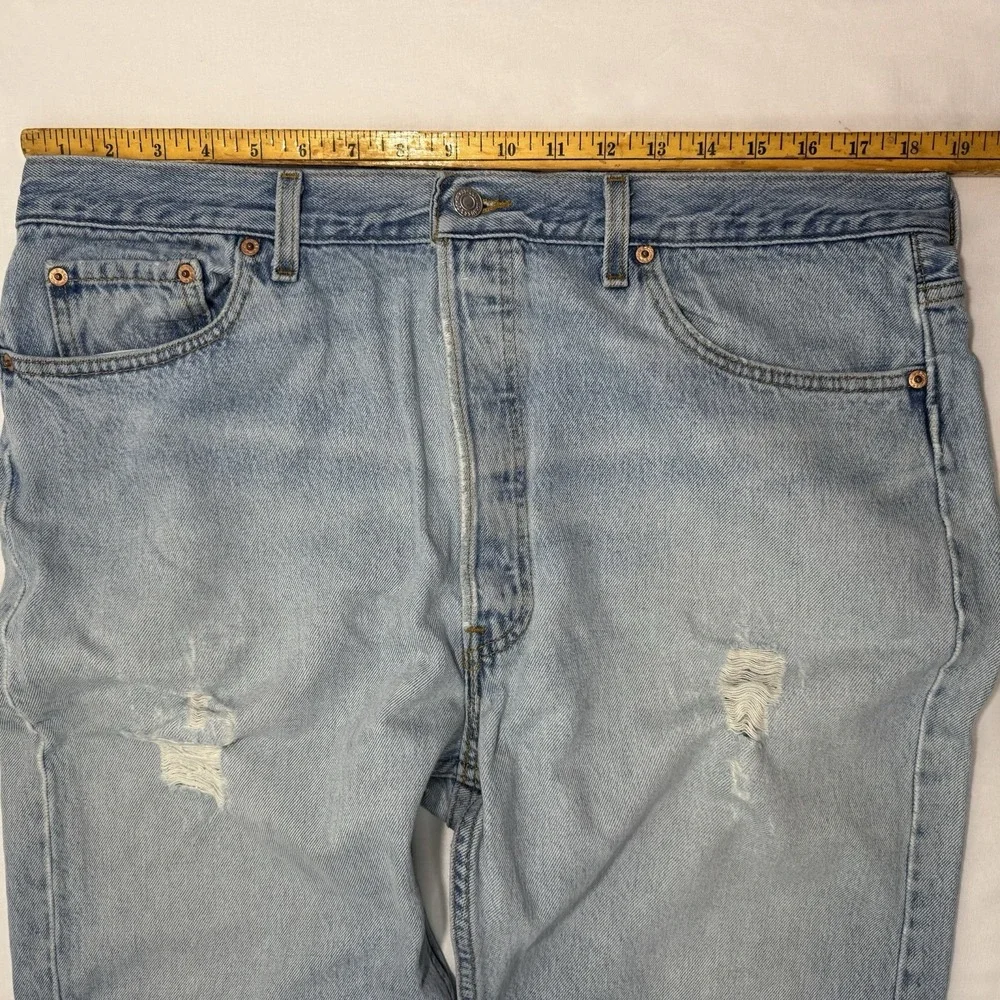 Vintage 90s Levi's 501 XX Denim Jeans Made in USA Size 40x30 Medium Wash 501XX